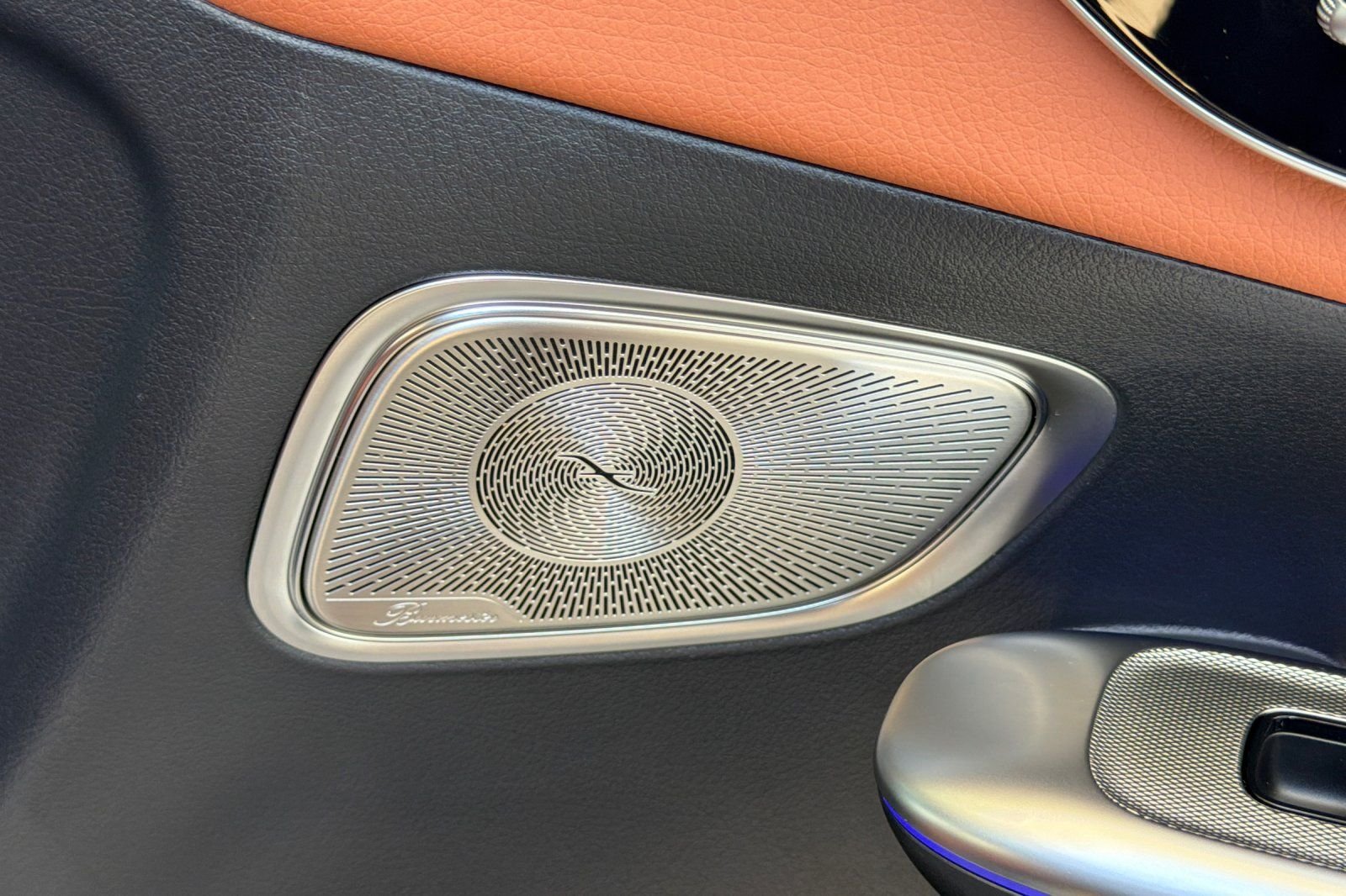 New 2026 Obsidian Black Metallic Mercedes-Benz GLC 300 image 6