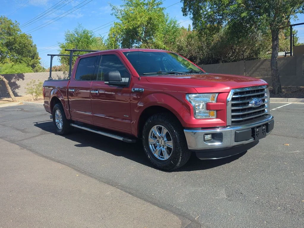 Used 2016 Red Ford XLT image 1