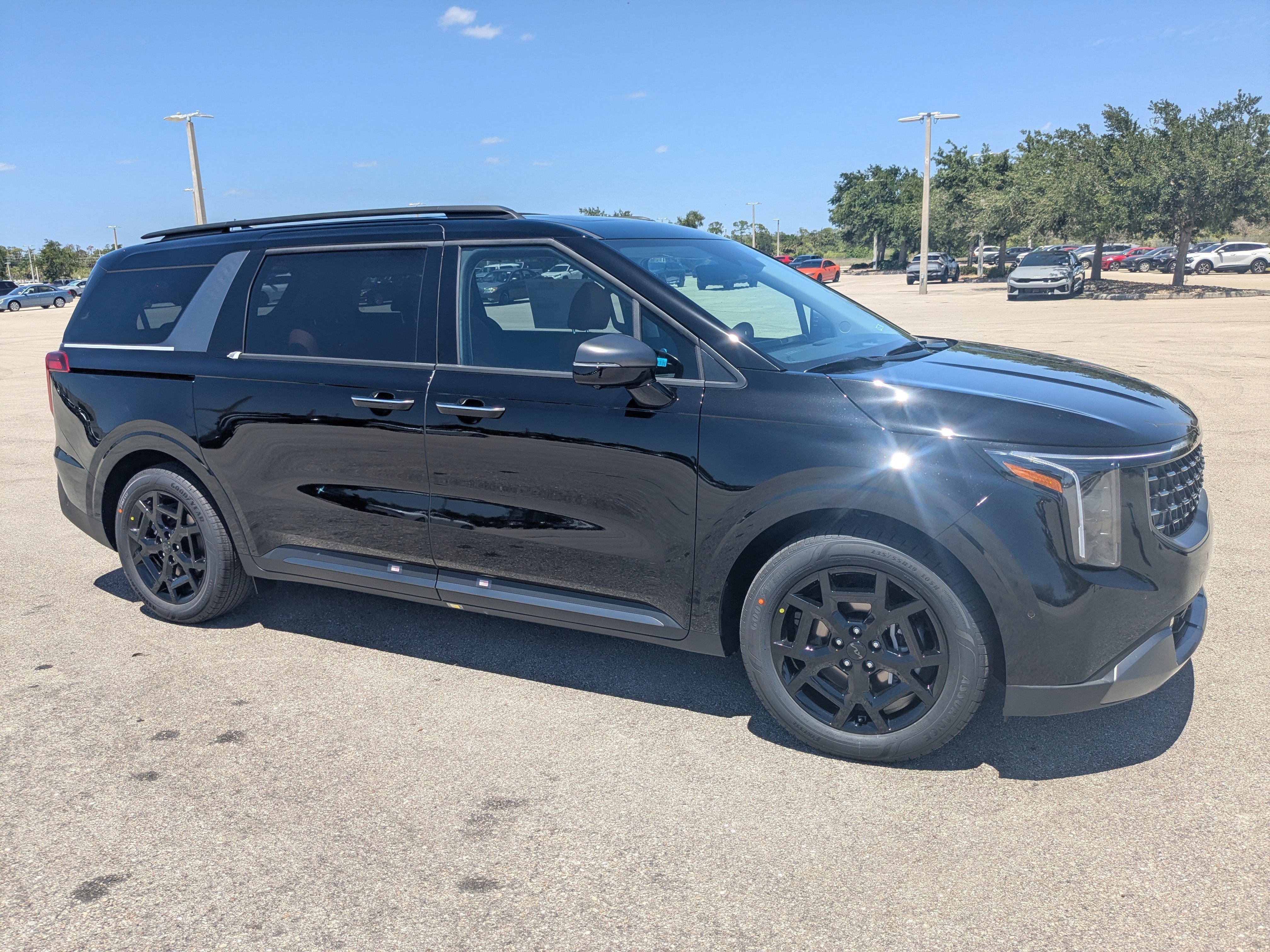 New 2026 Aurora Black Pearl Kia SX image 2