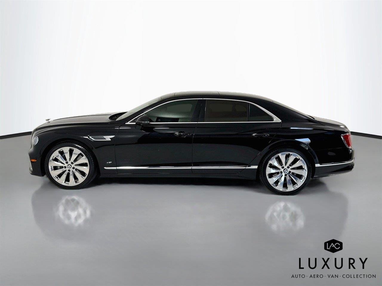 Used 2022 Beluga Bentley V8 | Mulliner Interior | Chrome 23