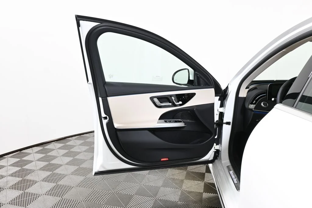 Used 2027 White Mercedes-Benz E 350 image 27