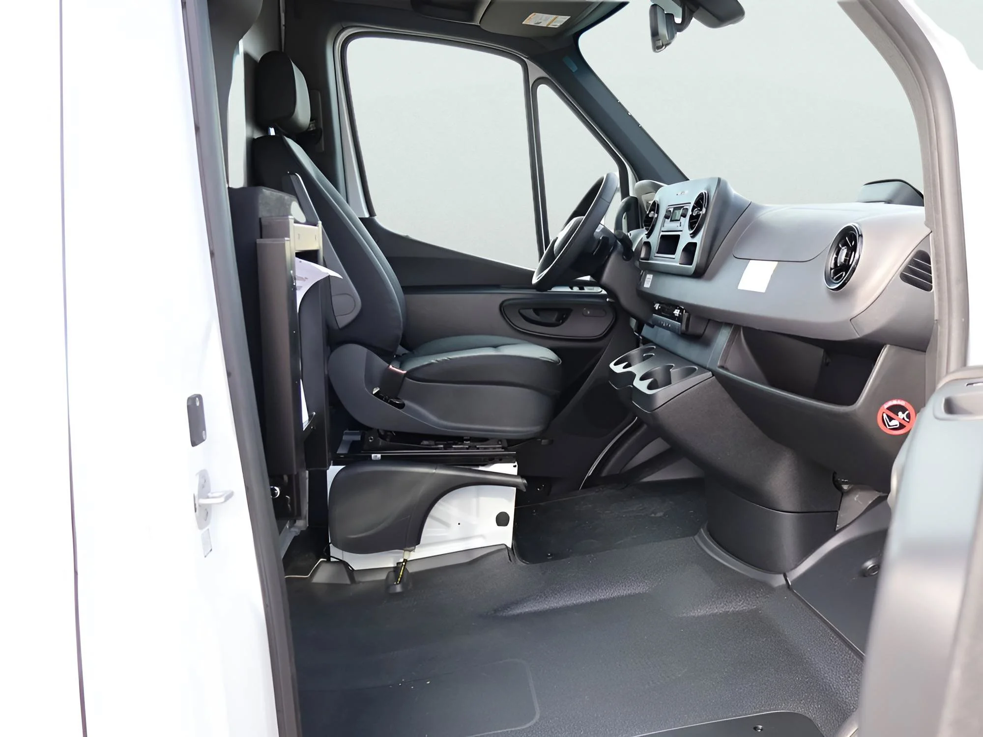 2026 Mercedes-Benz Sprinter Cargo Van Base - Photo 13
