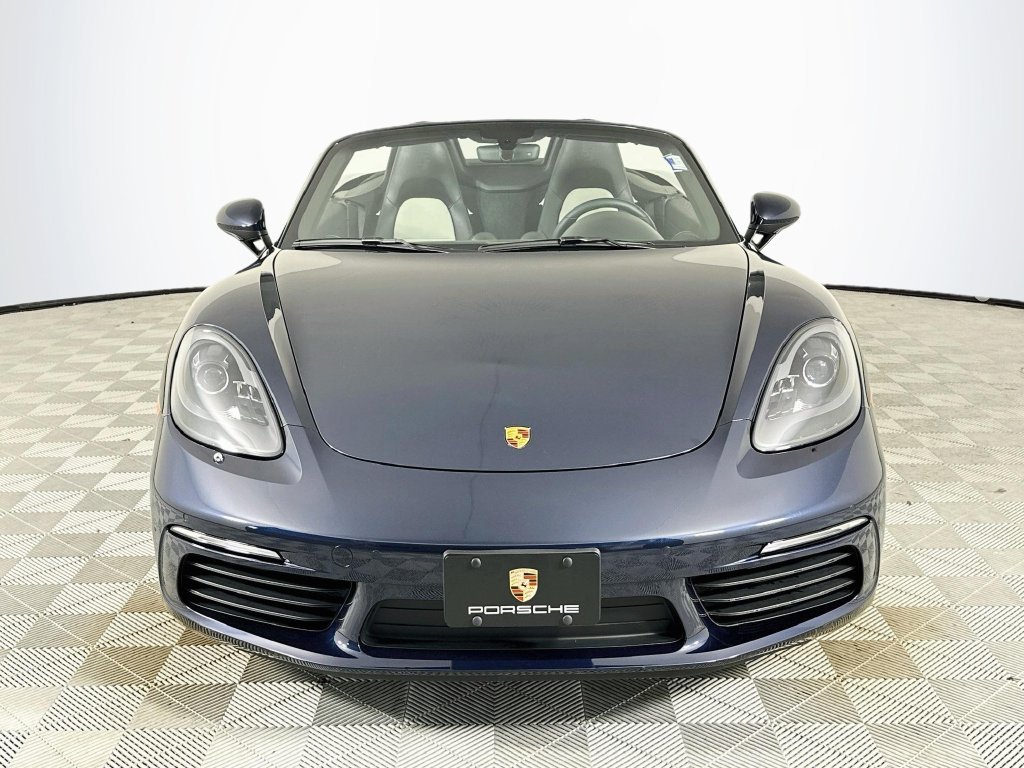 Used 2019  Porsche S image 2