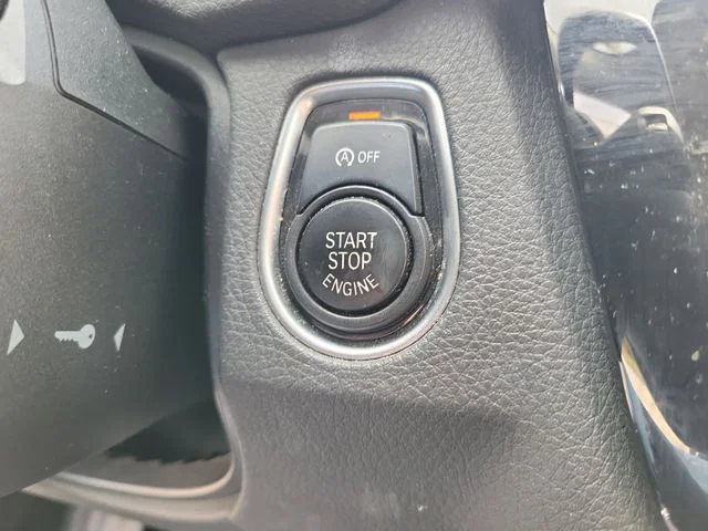 Used 2018 Black BMW 320i xDrive image 34