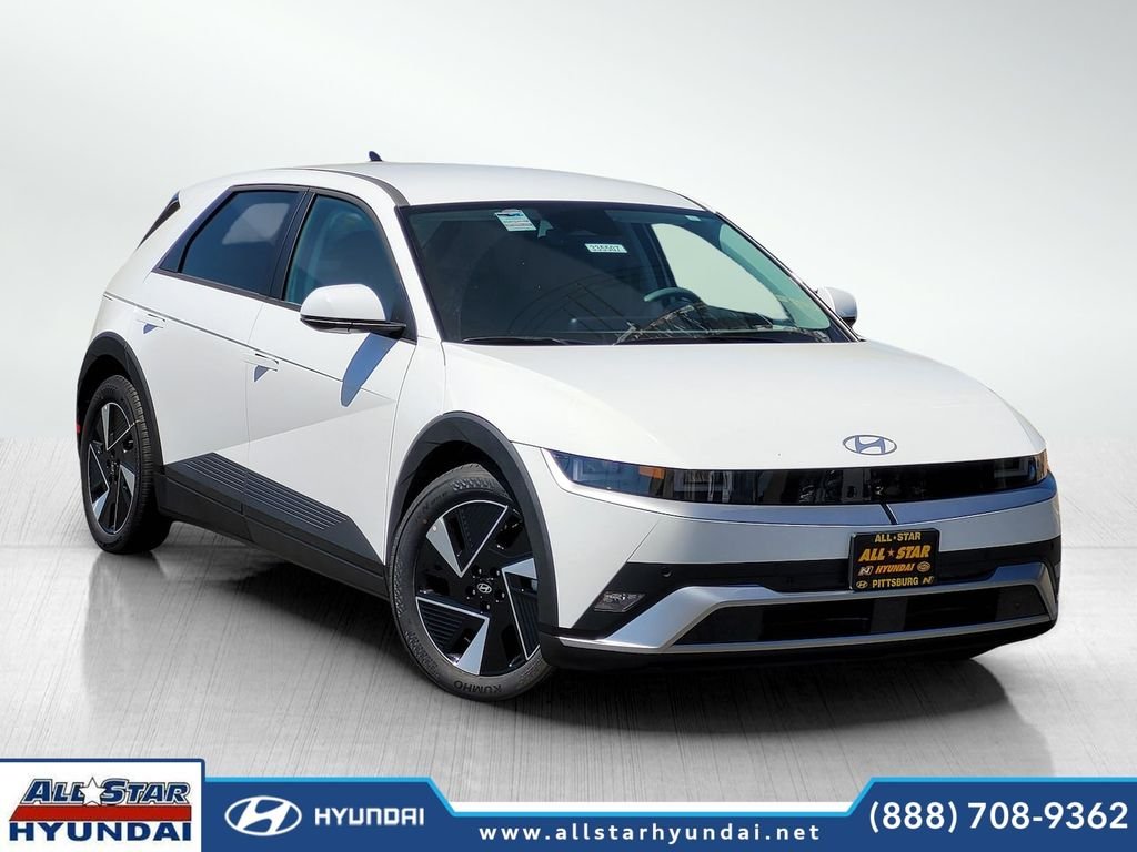 New 2026 White Hyundai SEL image 1
