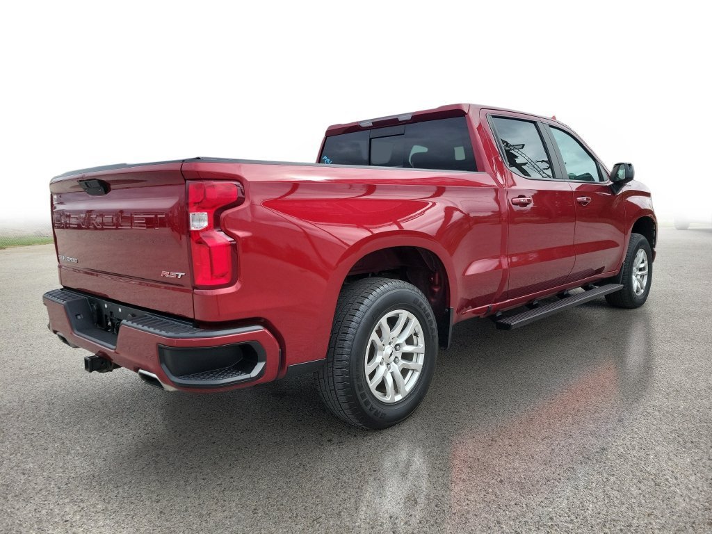 Used 2019 CAJUN RED TINTCOAT Chevrolet RST image 4