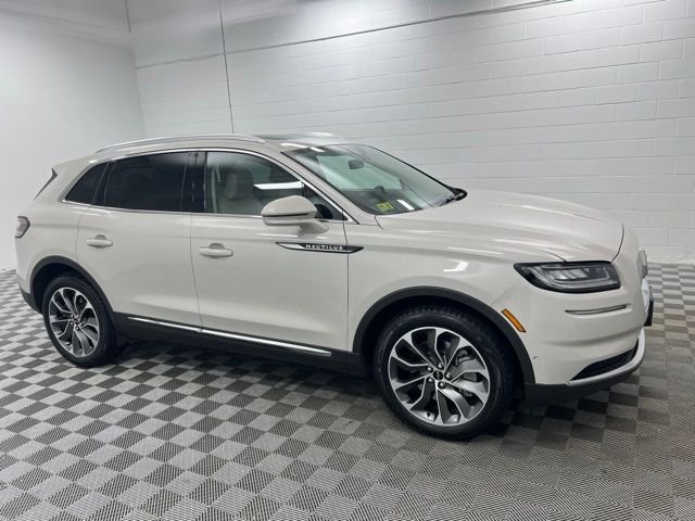 Used 2023 White Lincoln Reserve image 4
