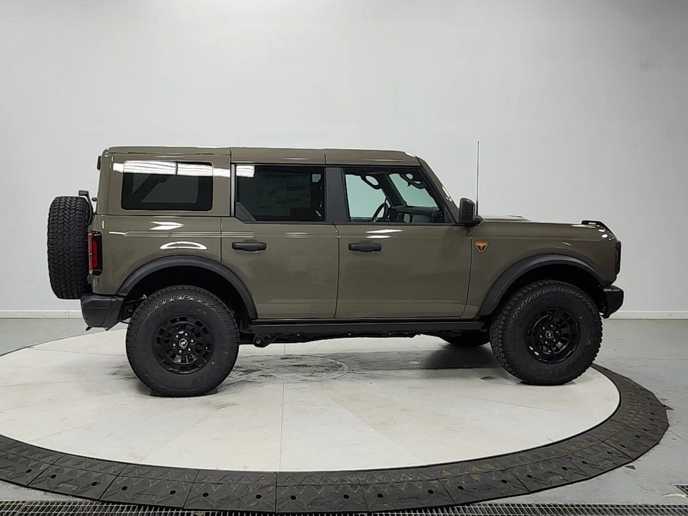 New 2026 Marsh Gray Ford Badlands® image 8