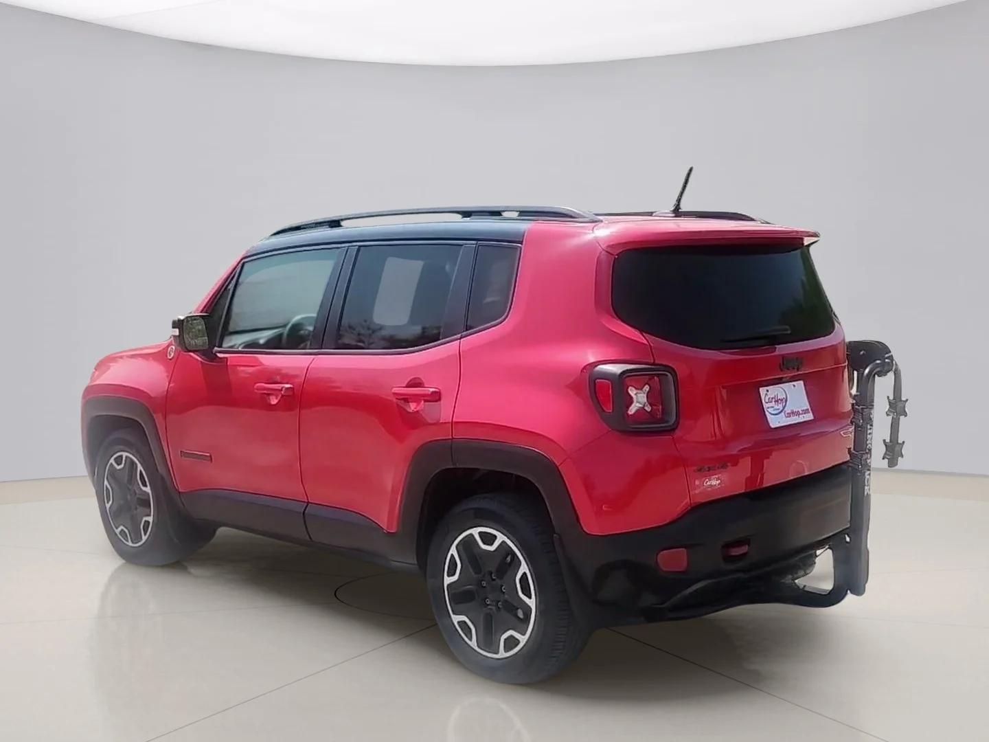 Used 2015 Red Jeep TRAILHAWK image 3