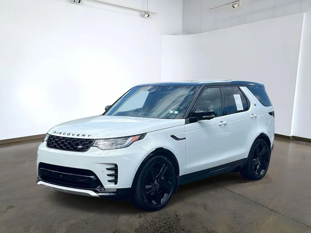 Used 2025  Land Rover Dynamic SE image 1