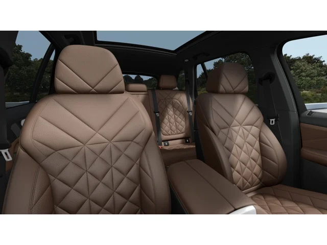 New 2026 Manhattan Green Metallic BMW xDrive40i image 11