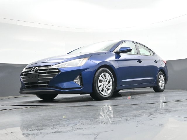 Used 2020 Blue Hyundai SE image 37