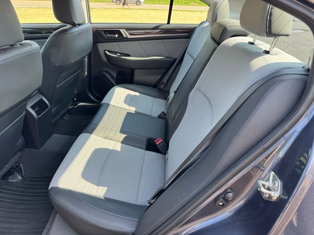 Used 2017 Gray Subaru 2.5i image 10