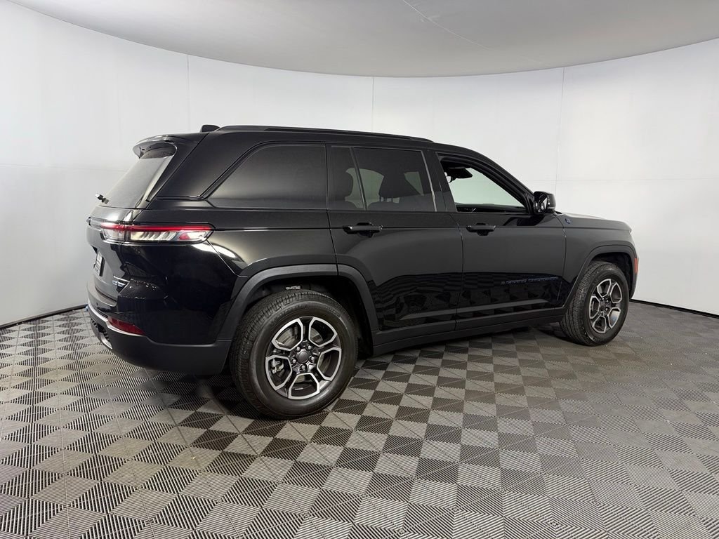 Used 2022 Black Jeep Trailhawk 4xe image 7