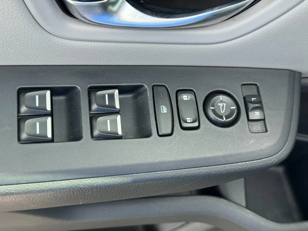 Used 2023 Black Honda LX image 19