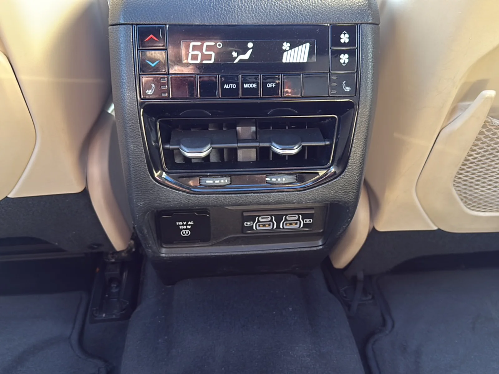 Certified Used 2023 Rocky Mountain Pearlcoat Jeep Limited 4x4 image 30