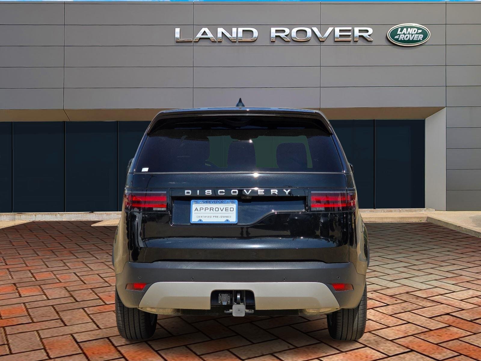 Used 2025 Santorini Black Metallic Land Rover S image 5