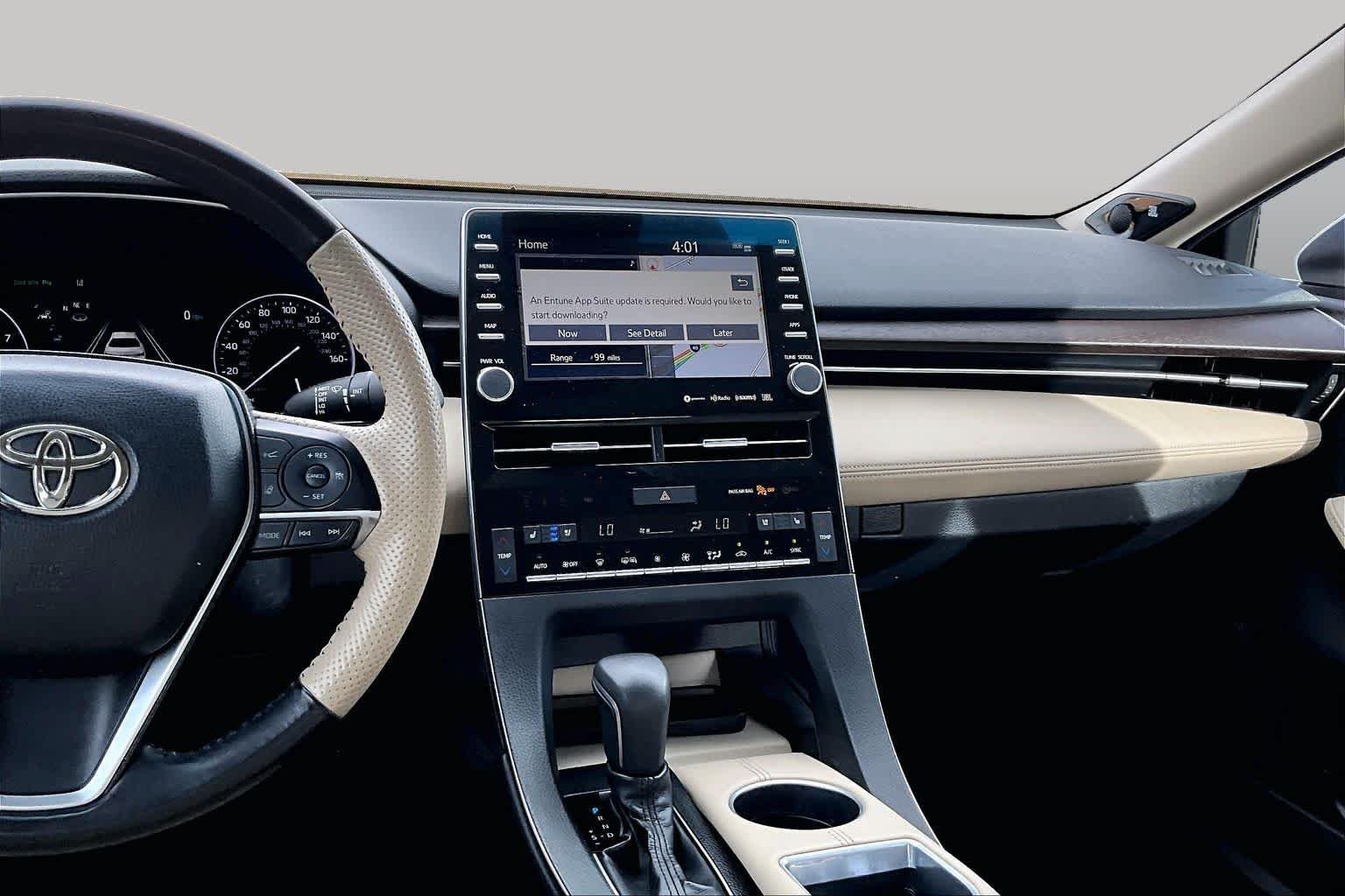 Used 2019 Wind Chill Pearl Toyota Limited image 6