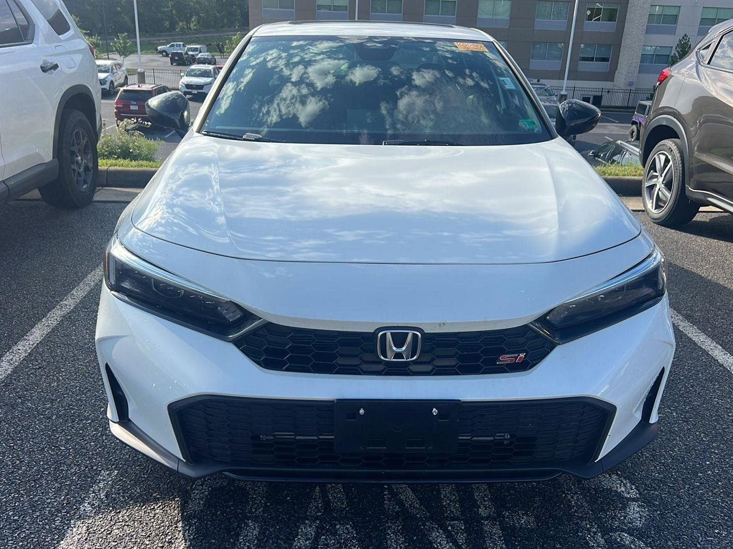Used 2026 Platinum White Pearl Honda SI image 6