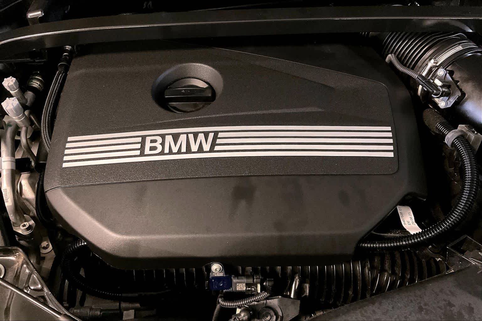 Used 2026 Space Silver Metallic BMW xDrive28i image 29