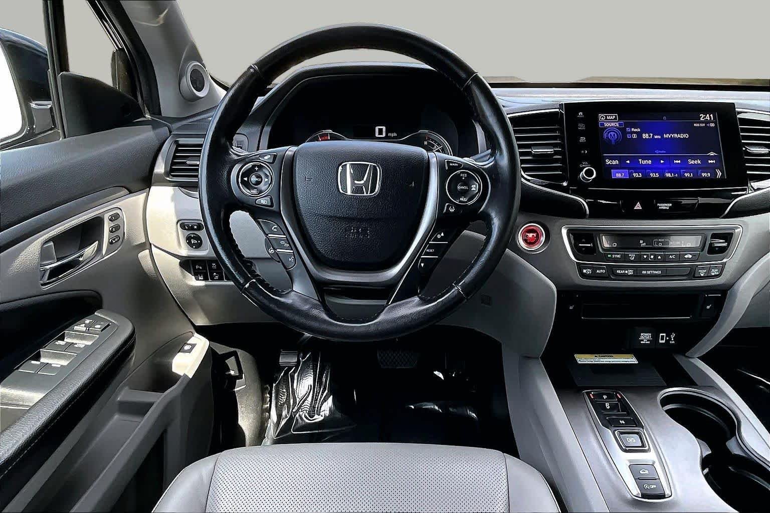 Used 2022 Obsidian Blue Pearl Honda RTL-E image 6