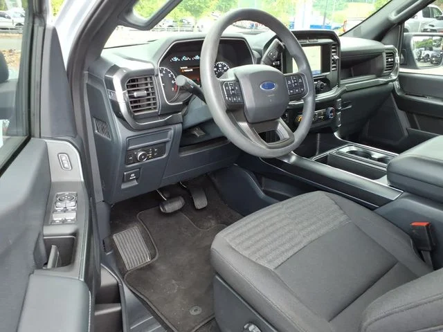 Used 2022 White Ford XL image 20