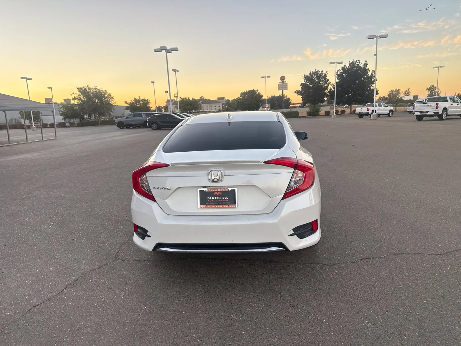 Used 2019 White Honda EX image 6