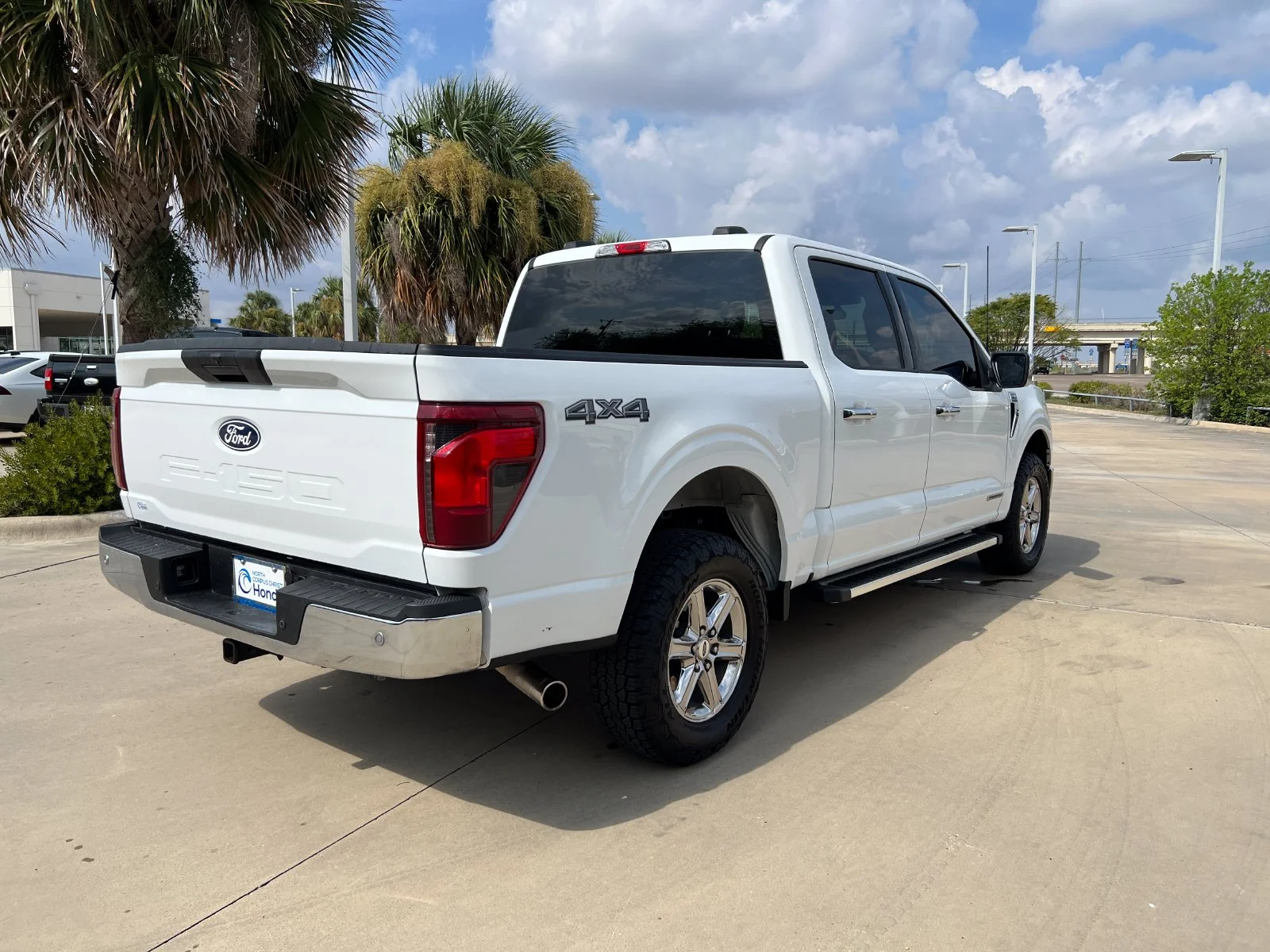 Used 2025 White Ford XLT image 6
