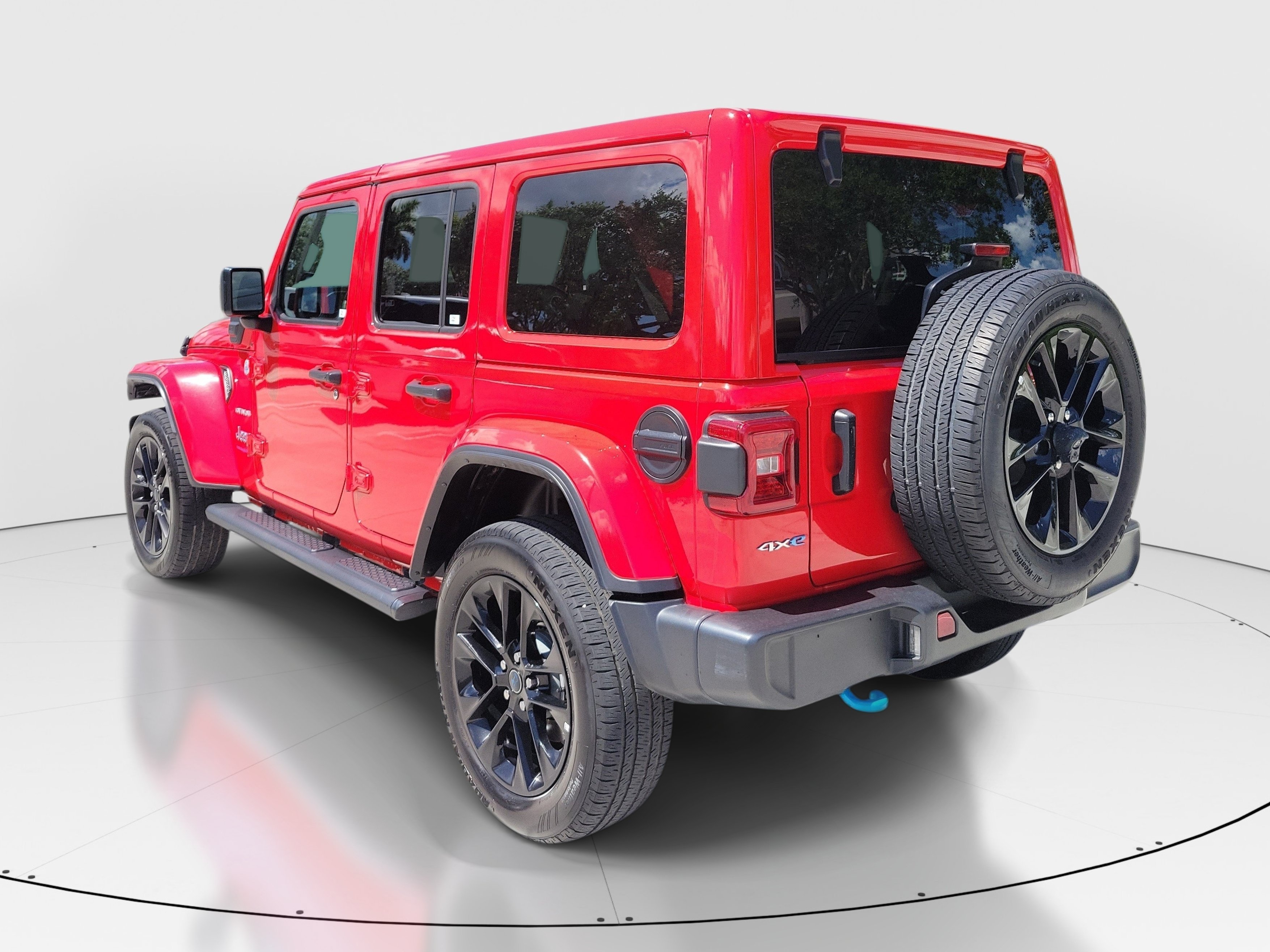 Used 2024 Firecracker Red Clearcoat Jeep Sahara image 6