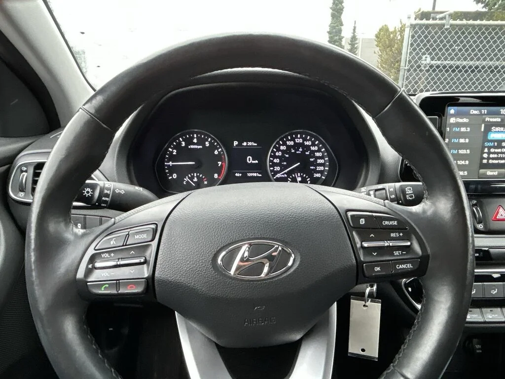 Used 2018 Space Black Pearl Hyundai GL Dilawri Certified   Clean Title   Local BC image 22