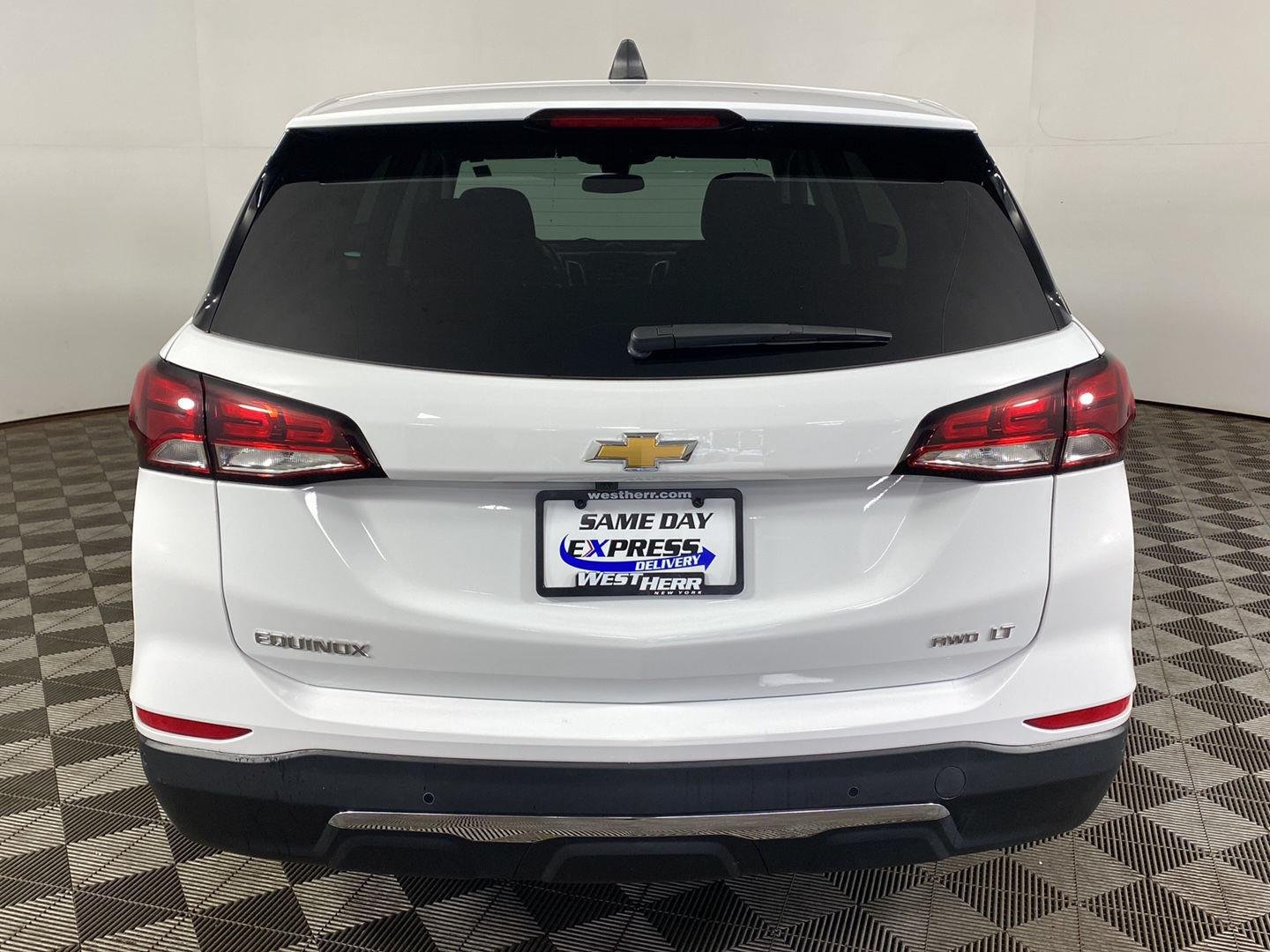 Used 2023 Summit White Chevrolet LT image 23