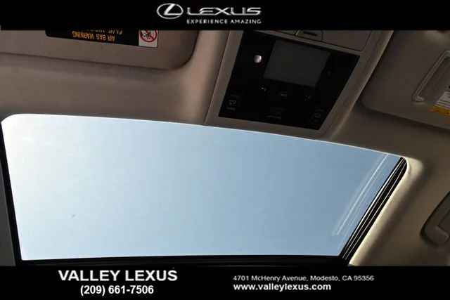 Used 2018 White Lexus 570 image 7