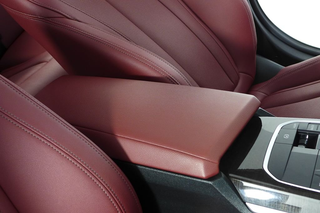 Used 2023 Black Sapphire Metallic BMW eDrive40 image 16