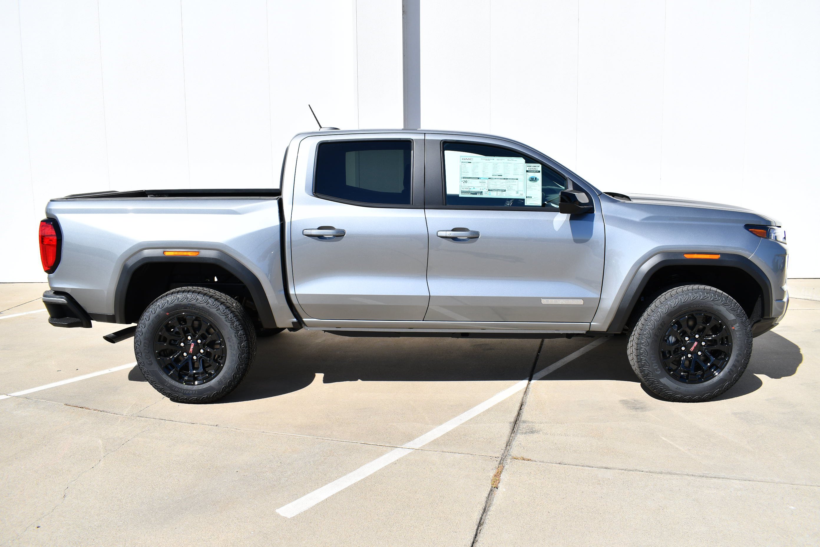 New 2026 Sterling Metallic GMC Elevation image 16