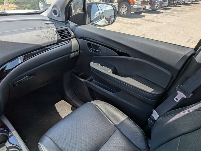 Used 2022 White Honda Elite image 19