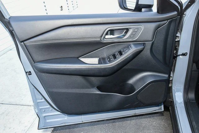 2024 Nissan Rogue Platinum - Photo 15