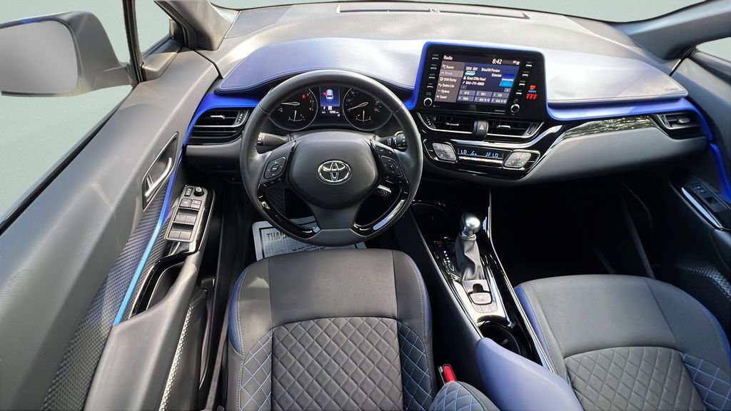 Used 2021 White Toyota XLE image 11