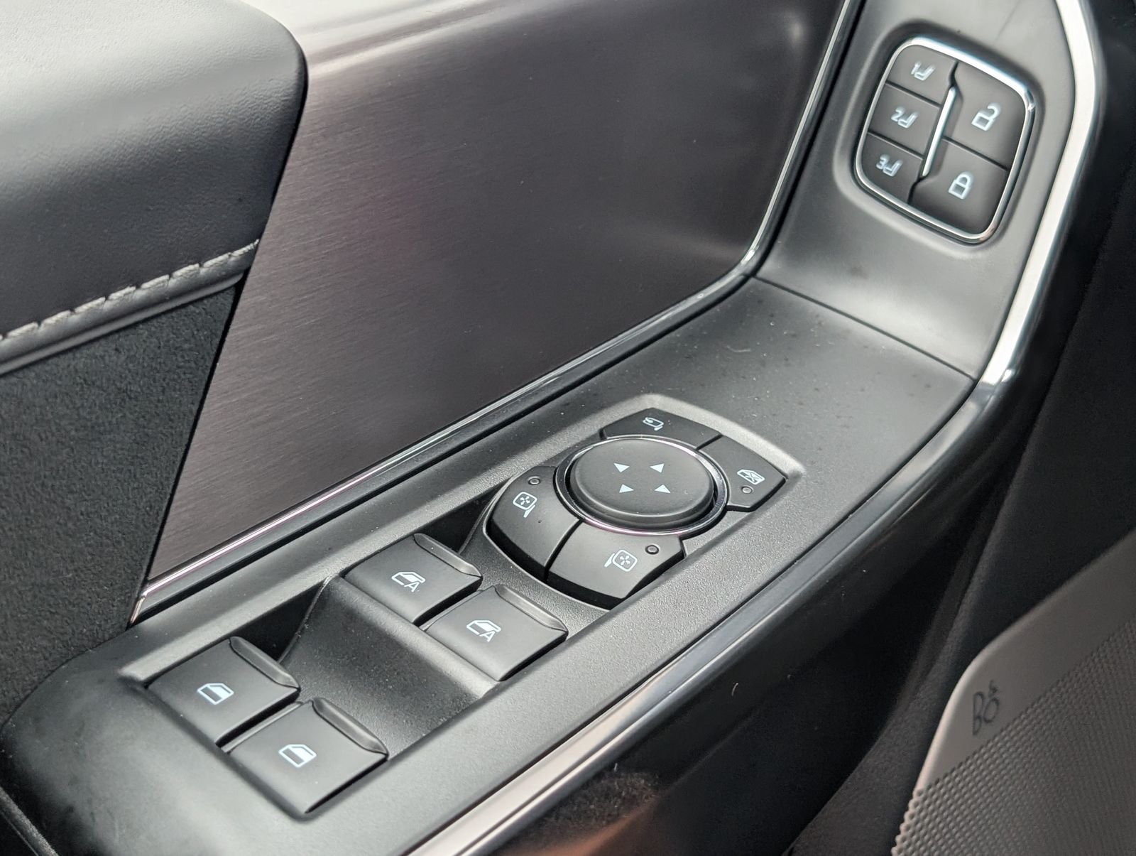 New 2026 Carbonized Gray Metallic Ford Platinum image 26