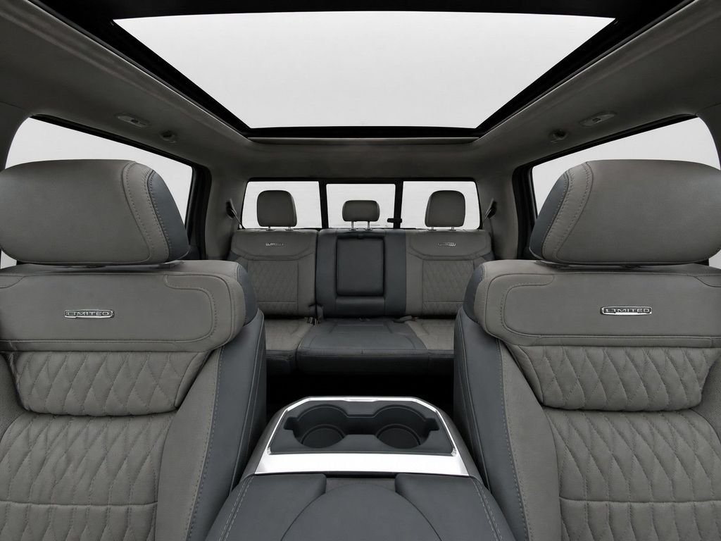 New 2026 Marsh Gray Ford F-250® Platinum® image 16