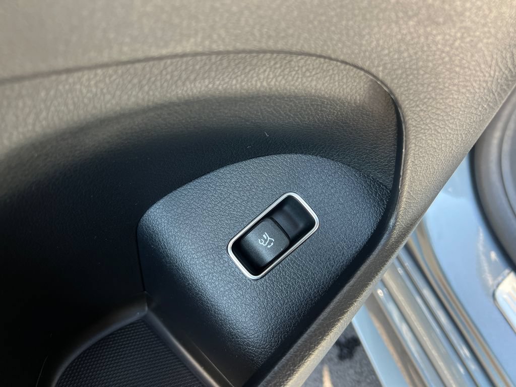 New 2026 Selenite Grey Metallic Mercedes-Benz GLE 350 image 51