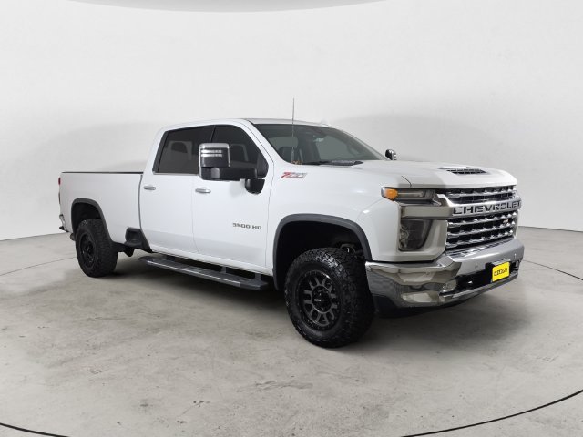 Used 2020 SUMMIT WHITE Chevrolet LTZ image 3