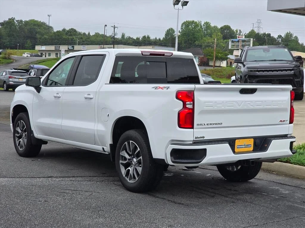 Used 2024 White Chevrolet RST image 24