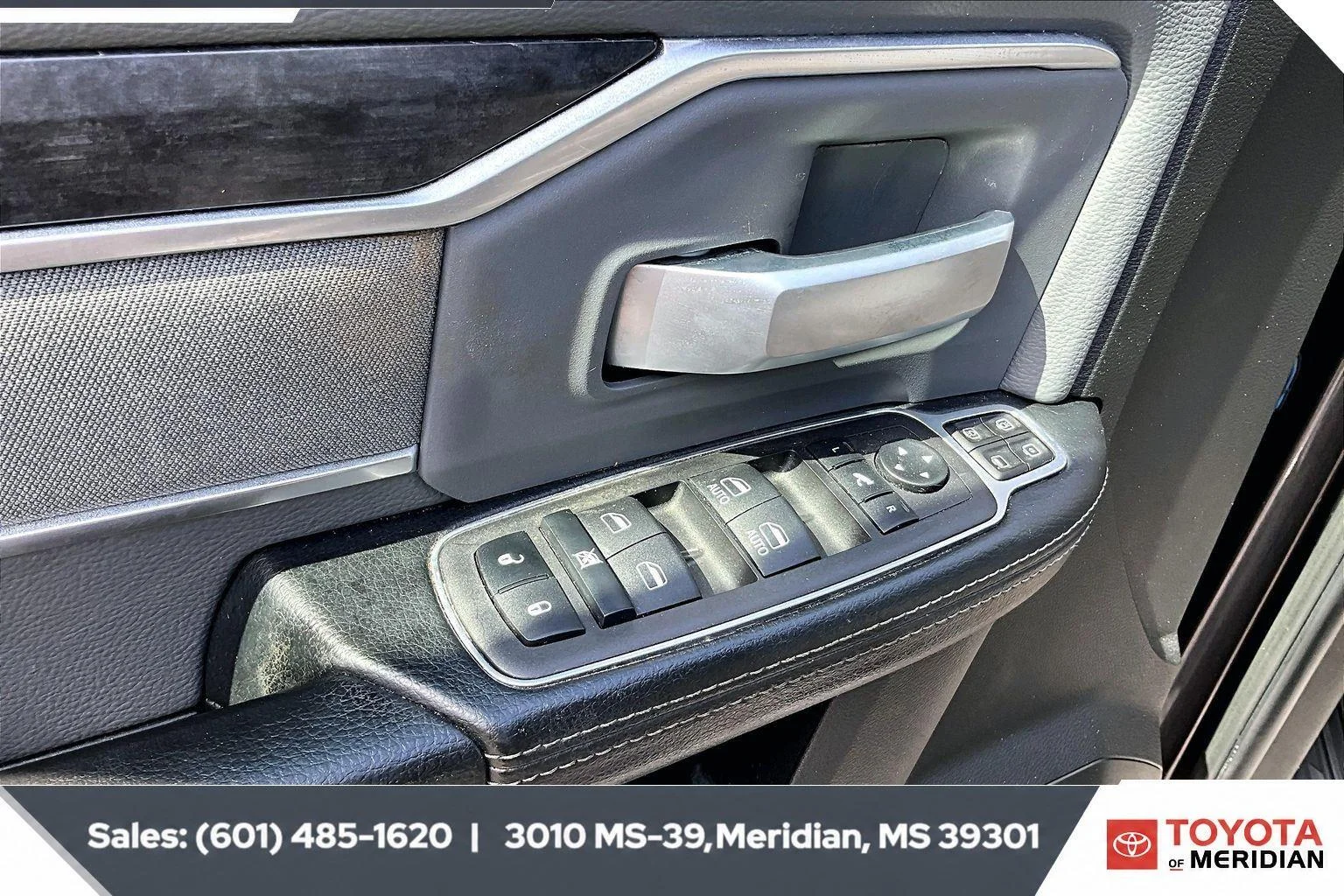 Used 2023 Granite Crystal Metallic Clearcoat Ram Big Horn image 17