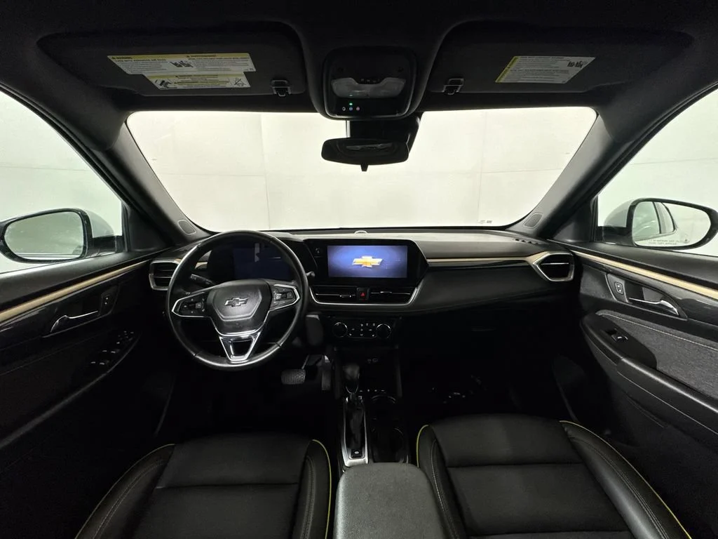 Used 2024 Summit White Chevrolet ACTIV image 6