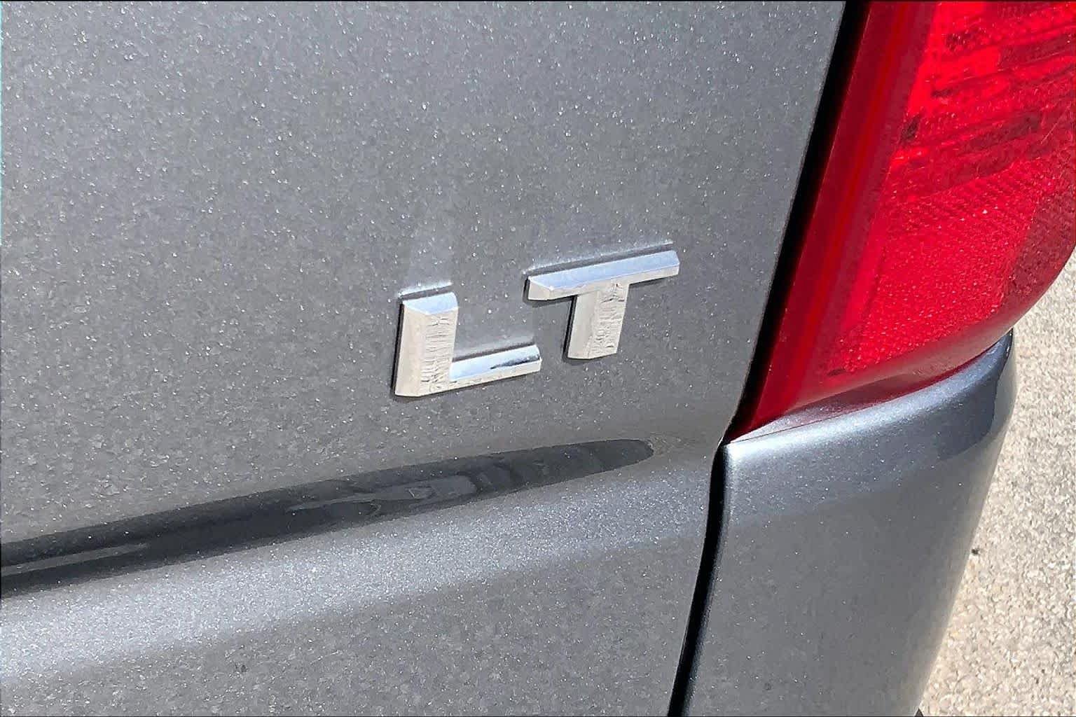 Used 2020 Satin Steel Metallic Chevrolet LT image 26