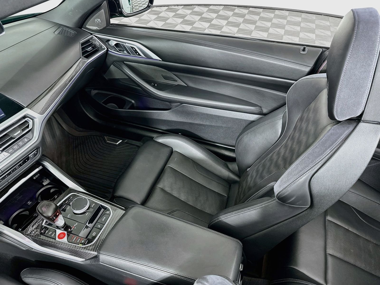 Used 2022 Isle of Man Green Metallic BMW Competition image 25