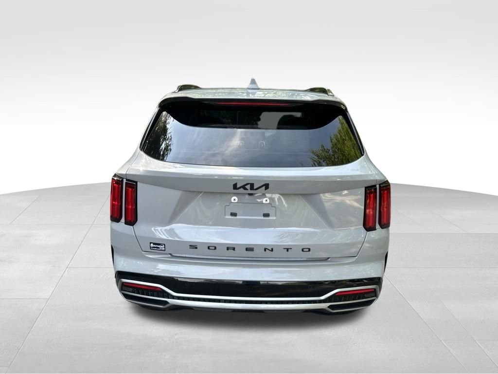 Used 2022 Gray Kia SX image 4