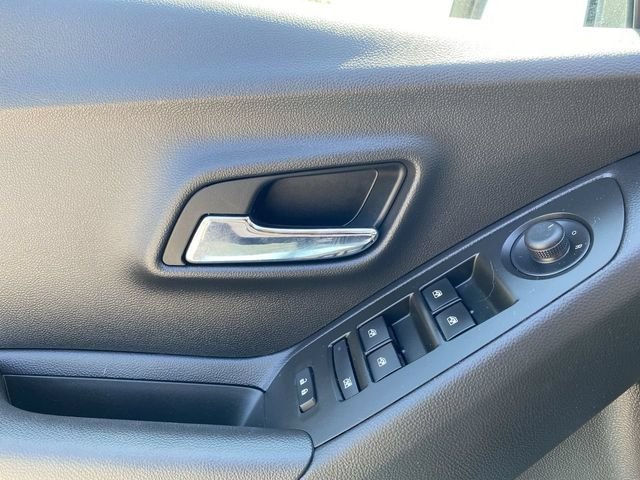 Used 2018 Silver Chevrolet LS image 14