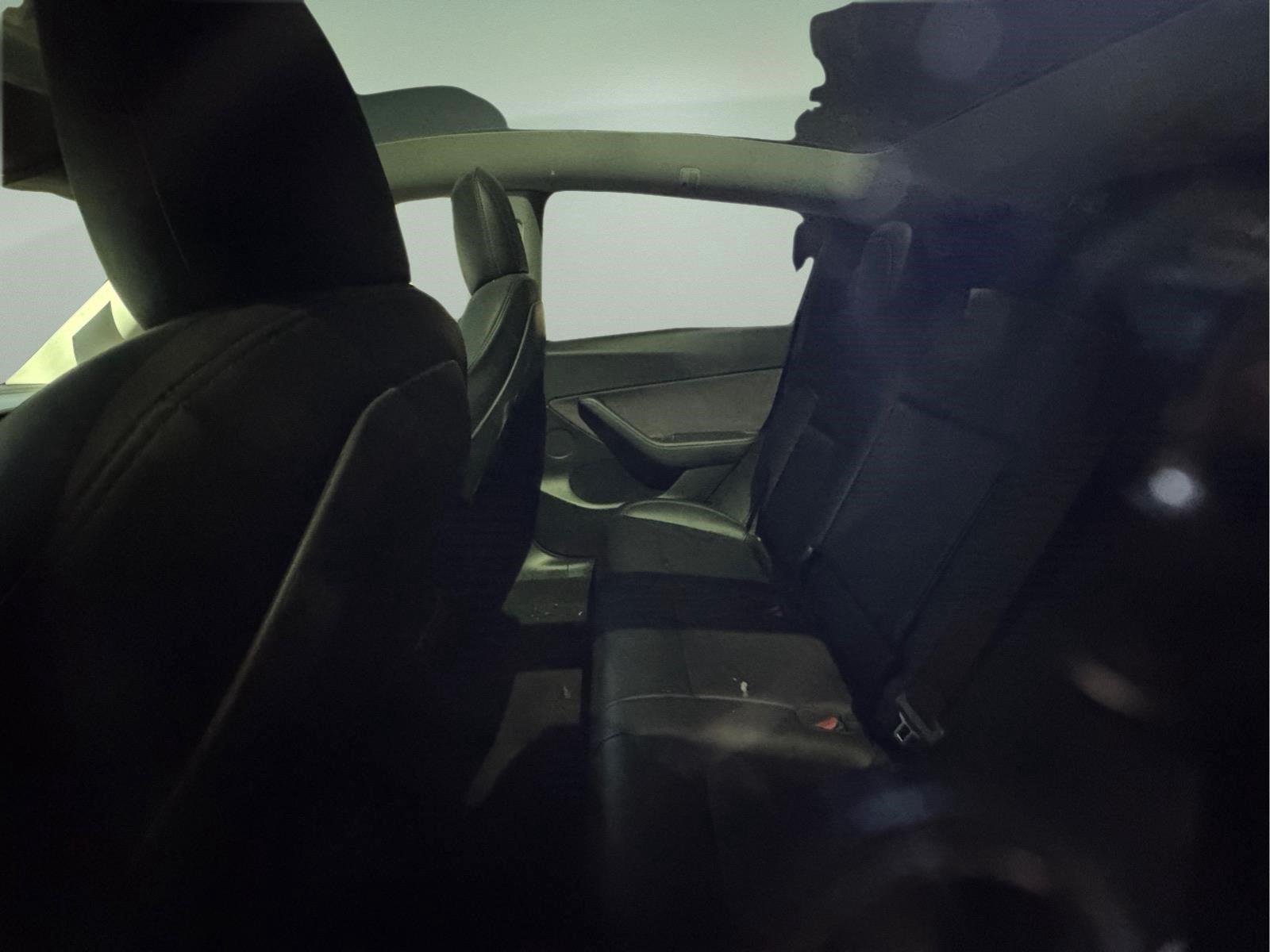Used 2022  Tesla Performance image 4