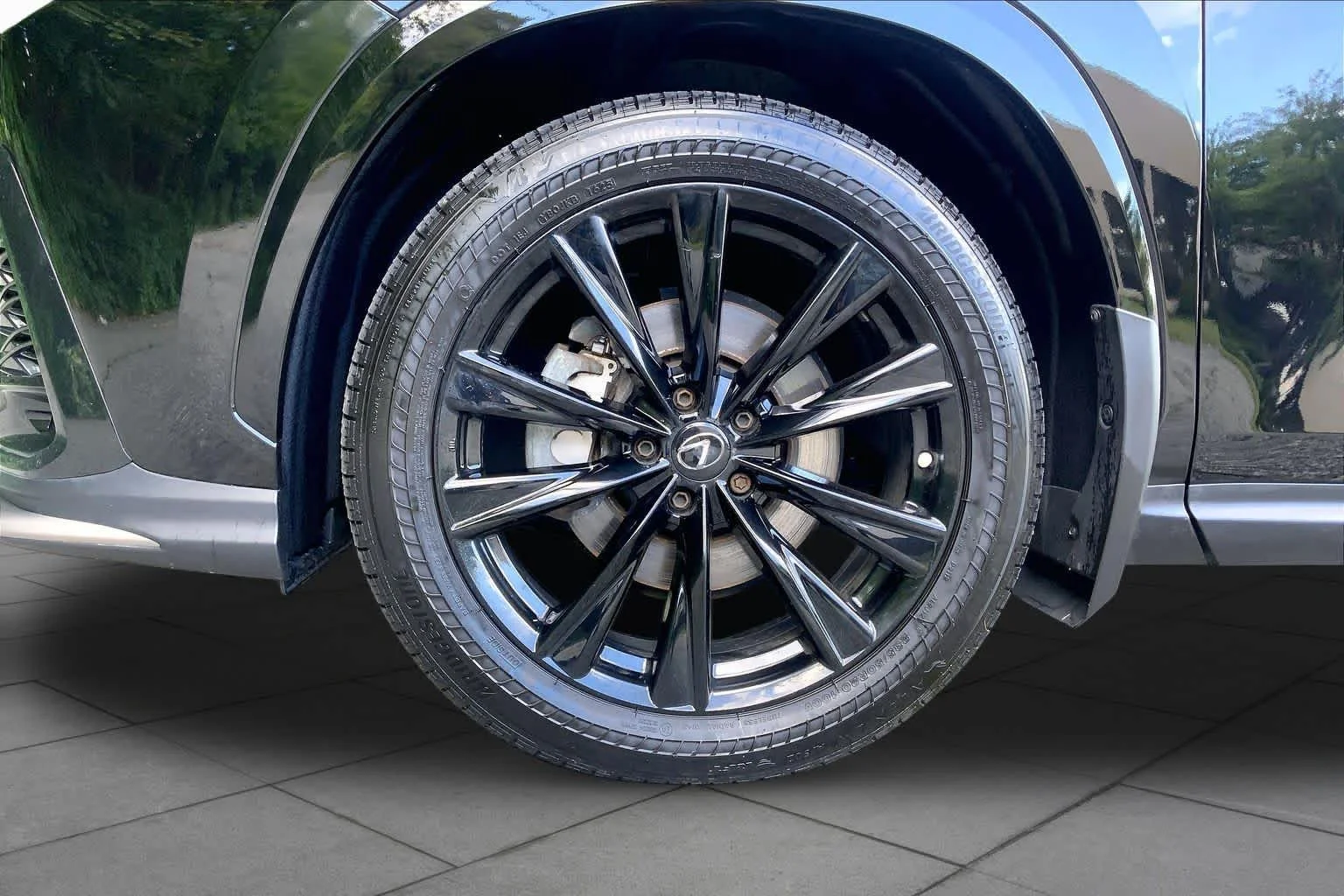 Used 2023 Obsidian Lexus F SPORT Handling image 11